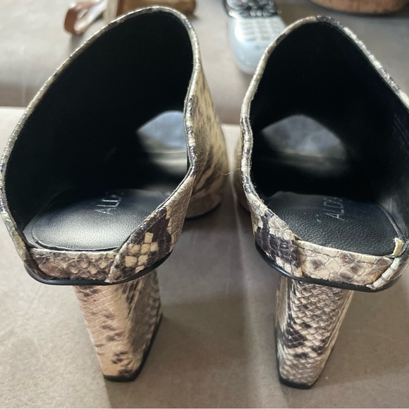 Aldo faux snake skin open toe slides, size 9, 3” block heel, never worn!!! - Picture 5 of 5